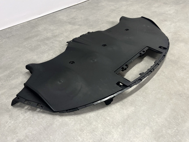 Захисна панель під задній бампер (інша комплектація) - Tesla Model 3 - 1135410-00-A
