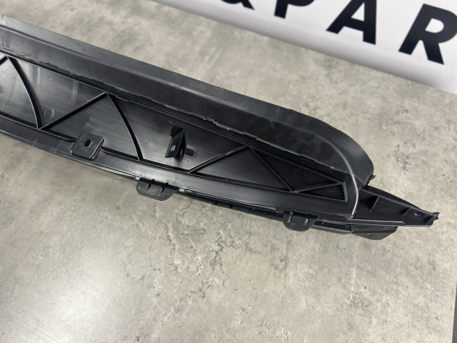 Впускний повітрозабірник - Tesla Model S - 1057847-00-E
