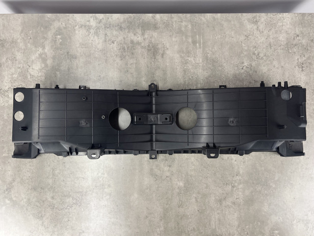 Корпус основного радіатора (задній) - Tesla Model S - 1058073-00-B